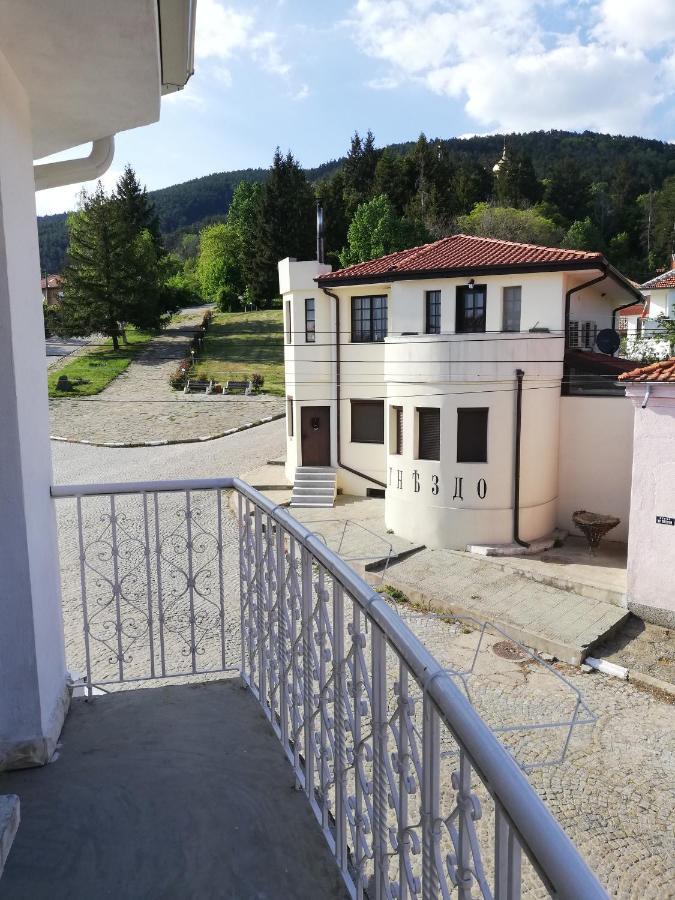 Хотел Бялата Роза Shipka Eksteriør billede